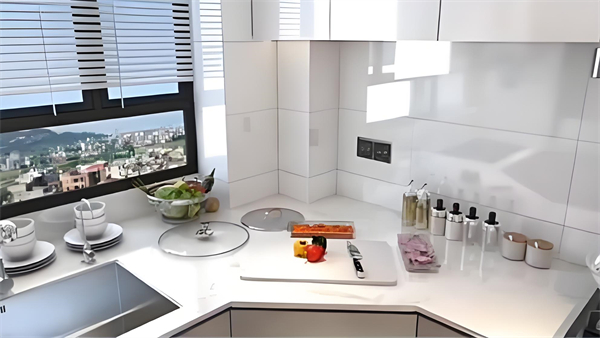 厨房在西北角并不是特别好