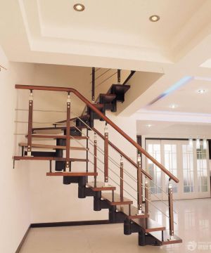 室内钢木楼梯装修图片欣赏