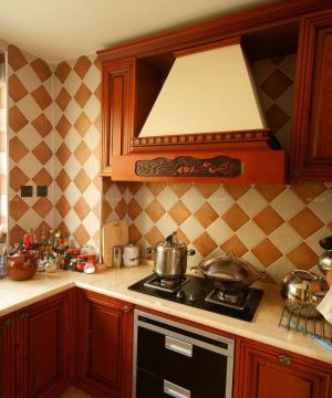 最新洋房敞开式厨房装修效果图