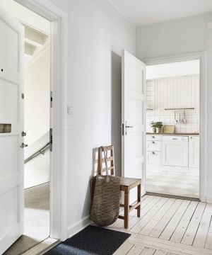 北欧风格进门玄关装修效果图片