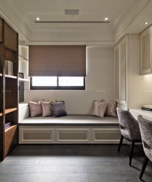 2025最新书房榻榻米坐垫装修样板