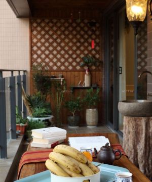 2025古典风格阳台花架装饰效果图片