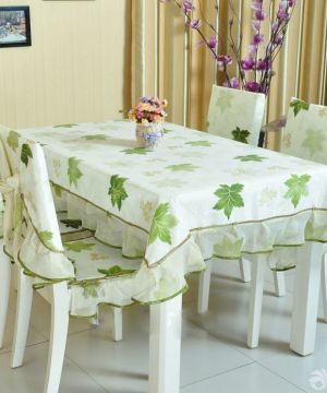 2025最新现代风格餐厅桌布椅套装修效果图片