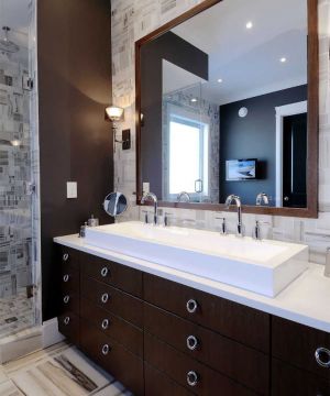 2025家庭浴室防滑砖贴图装修案例