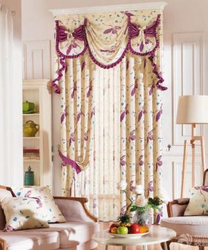 2025温馨小客厅紫色窗帘效果图