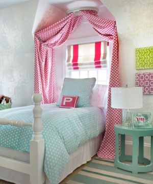 40小跃层女孩卧室装修效果图