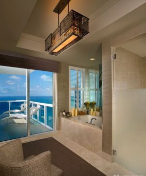 海景别墅卫浴磨砂玻璃隔断效果图片欣赏