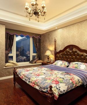 经典美式风格卧室磨砂壁纸装饰设计案例大全