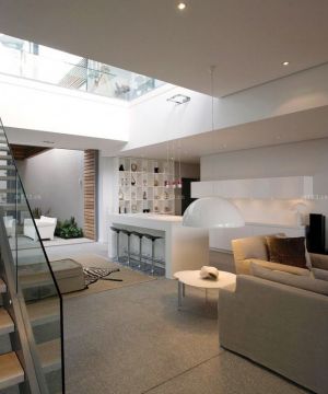 2025木制楼梯玻璃楼梯扶手装修效果图