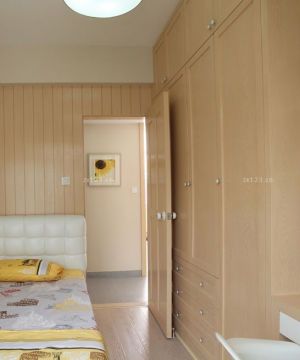 儿童房间门设计装修效果图片大全