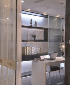 140平米三室二厅家庭书房装修效果图