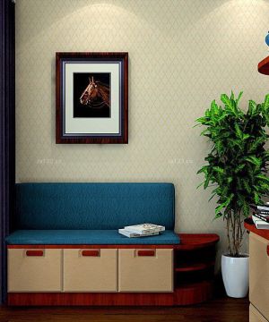2025小户型装修榻榻米客厅壁画设计图片欣赏