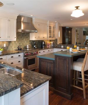 顶级别墅厨房吧台设计效果图欣赏