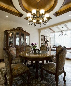 2025双拼别墅餐厅吊顶设计效果图片大全