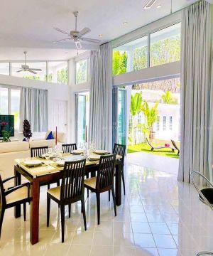 最新精美一层乡村别墅纯色窗帘设计图片