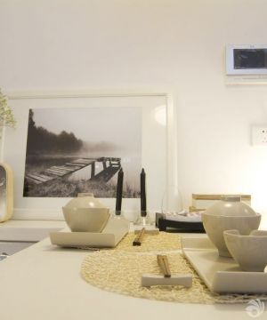 2025一居室小户型餐桌装修效果图