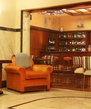 温馨欧式小型酒吧装修风格