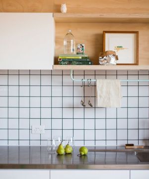 厨房装修搁板置物架图