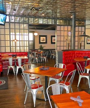 乡村小酒吧装修布局效果图