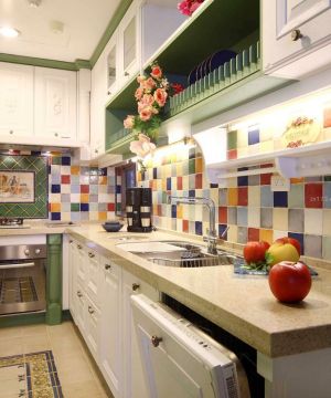地中海厨房墙砖装修效果图