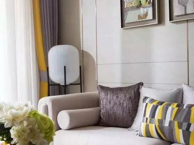 新海花园现代风格89平三居室装修效果图