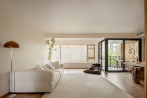 [重庆俏业家装饰]告别传统客厅，巧变布局解锁更多新功能！